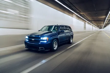 Chevy Trailblazer on freeway