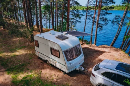 Family traveling with motorhome