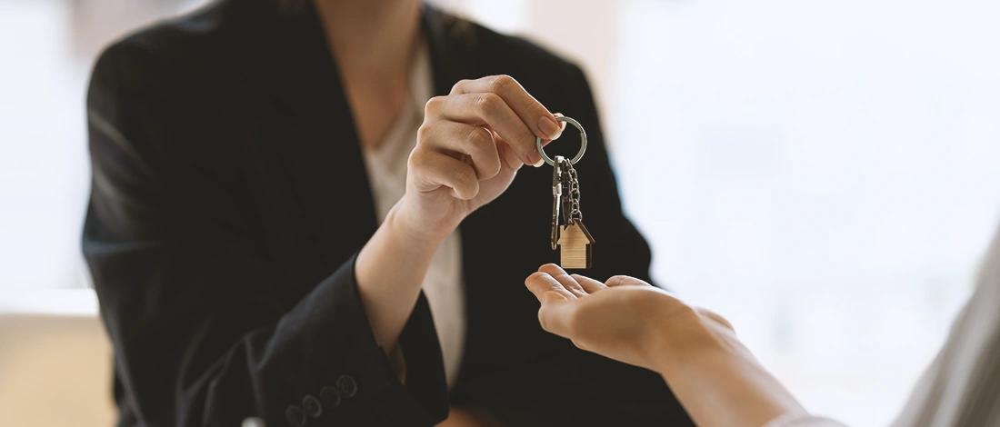 How Much Do Real Estate Lawyers Make? (Salary Info)