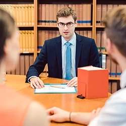 Settling a case with a lawyer 