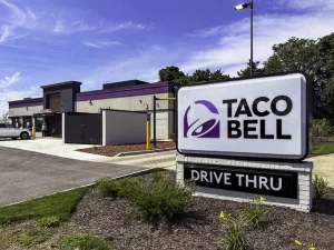 Taco Bell Cyclospora Lawsuit Update: Lettuce Outbreak, Illnesses, and Legal Options