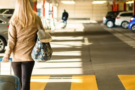 Who Has the Right of Way When Pulling Out of a Parking Spot